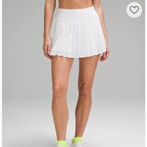 Lululemon pleated tennis skirt NWOT
